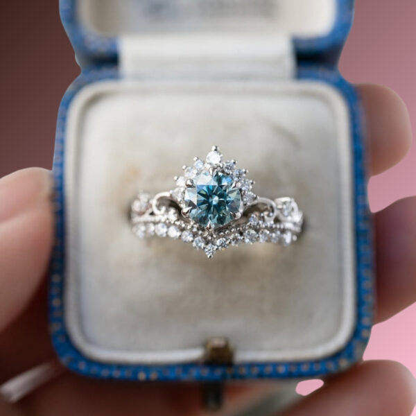 women ring silver